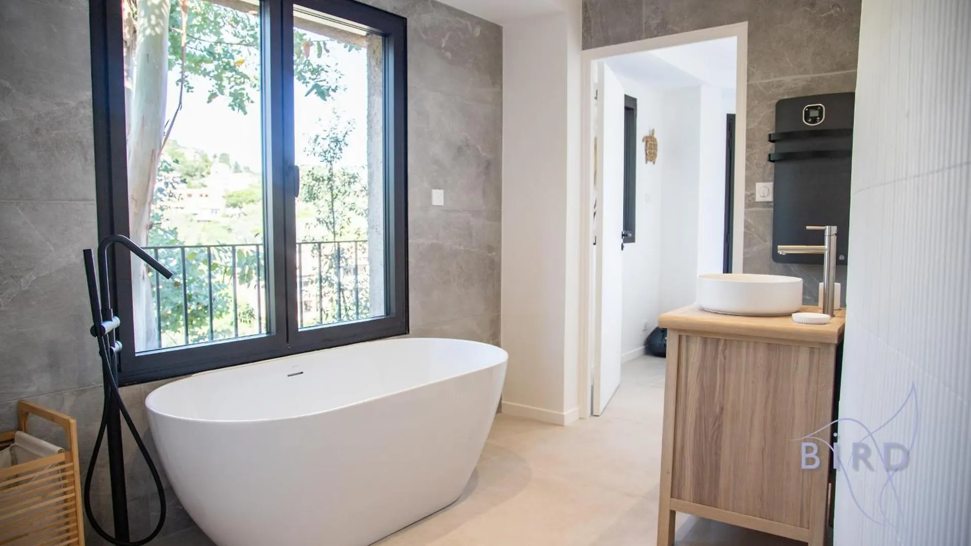 Sumptuous Villa With Sea View And Its Renovated Outbuilding In The Heart Of Théoule-sur-Mer France