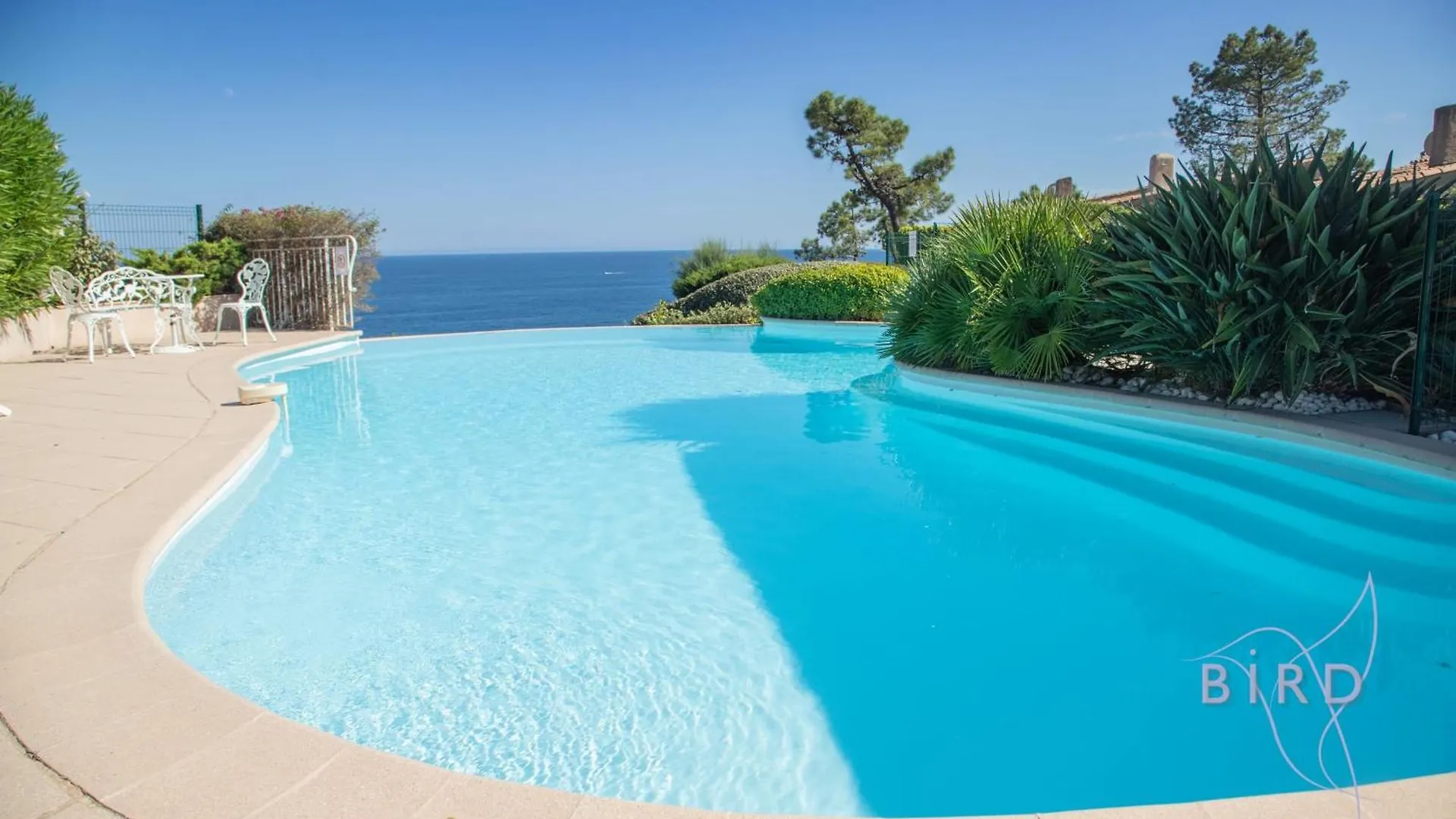 Sumptuous Villa With Sea View And Its Renovated Outbuilding In The Heart Of Théoule-sur-Mer France