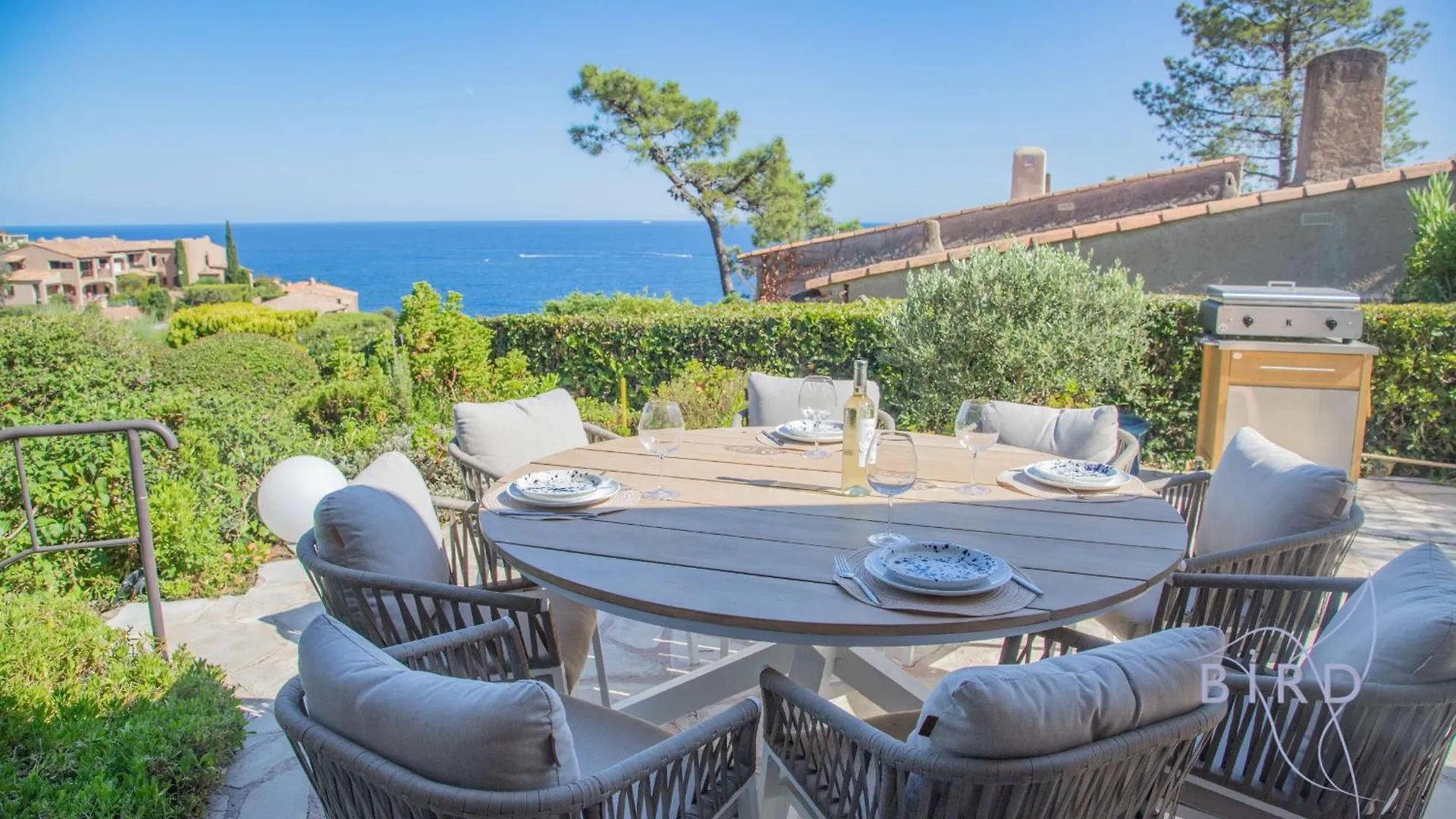 Sumptuous Villa With Sea View And Its Renovated Outbuilding In The Heart Of Théoule-sur-Mer
